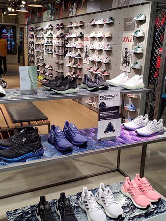 adidas las arenas horario|adidas outlet madrid.